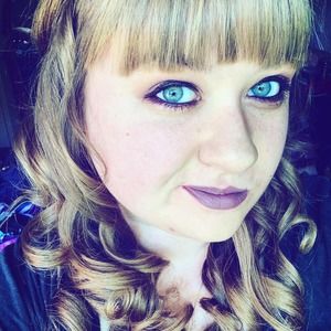 Meet your Posher, Kaitlin